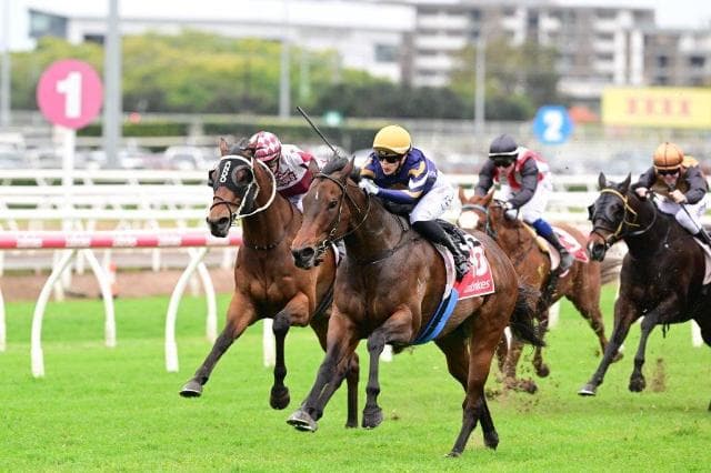 GOSPEL GIRL ON SONG IN CITY WIN